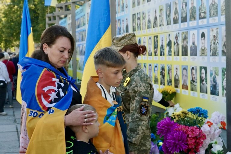 Пам’ять, яку не стерти: у Житомирі вшанували Захисників і Захисниць України, полеглих за свободу та незалежність
