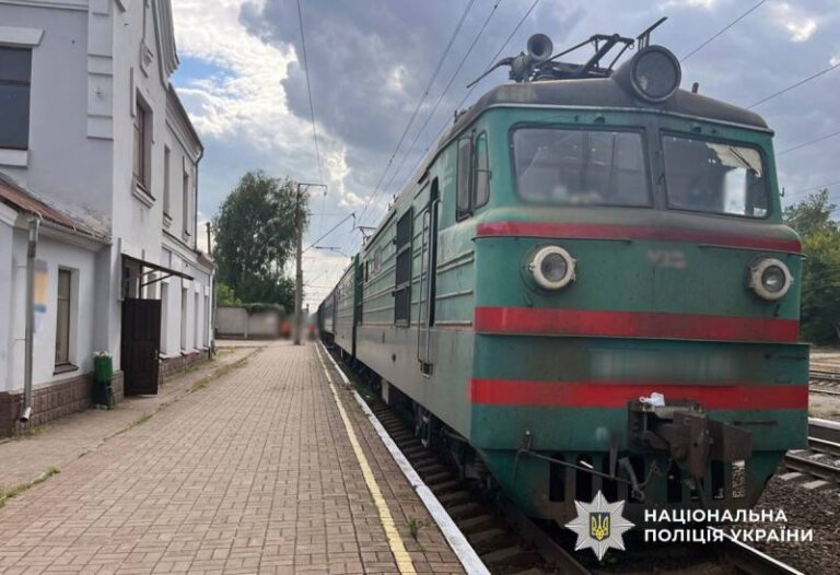 У Бердичівському районі поліція встановлює обставини смертельного травмування чоловіка на залізниці
