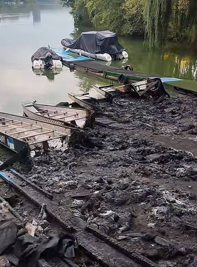 Нічний підпал у Гідропарку Житомира: знищено каяки, пошкоджено човни «Дракон»