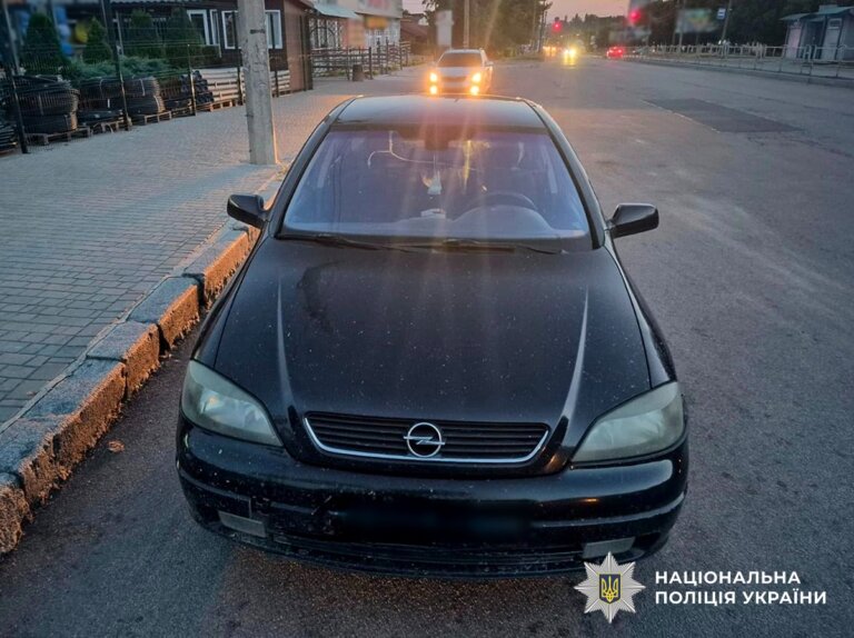 У Бердичеві під колеса легковика потрапили двоє неповнолітніх: поліція встановлює обставини ДТП