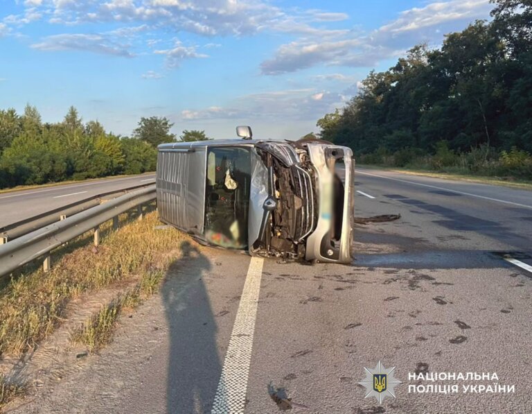 На Звягельщині поліцейські встановлюють обставини ДТП з потерпілим