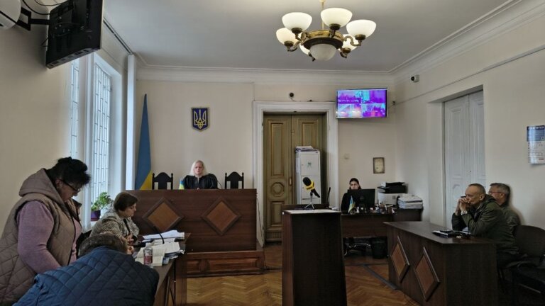 Смерть пацієнта у лікарні на Житомирщині: суд закрив справу обвинуваченого лікаря-хірурга