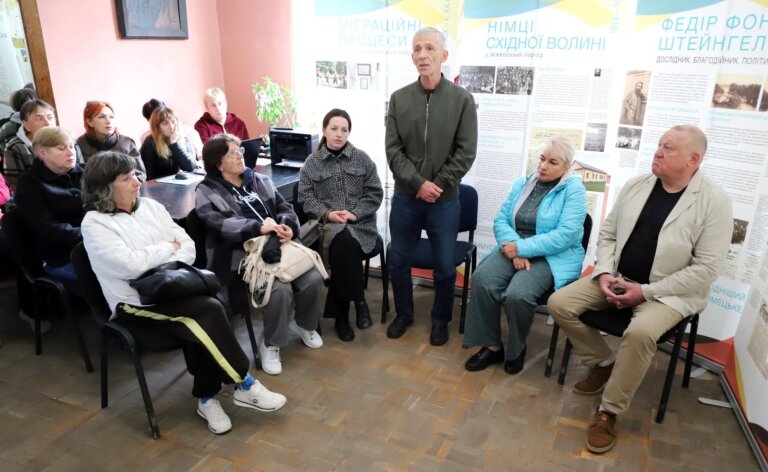 «Волинь і Німеччина: мости крізь час» — у Радомишлі презентували унікальну документальну виставку