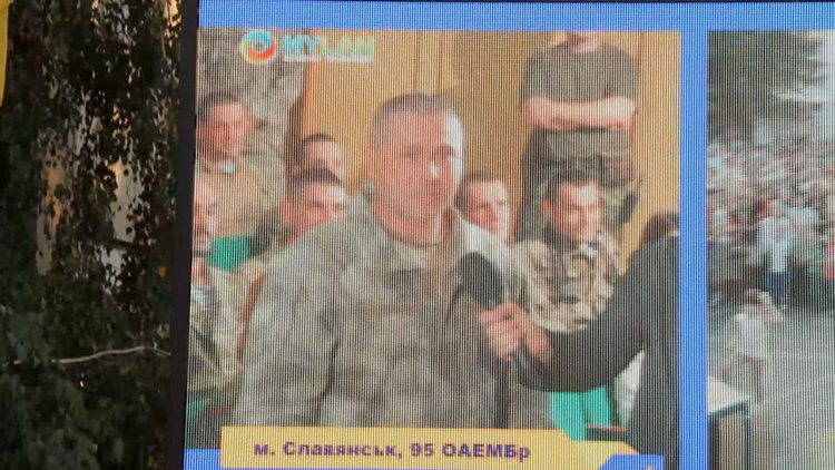 «95-та, ми з вами!»: як у 2014 році Житомир на День міста з’єднався зі Слов’янськом