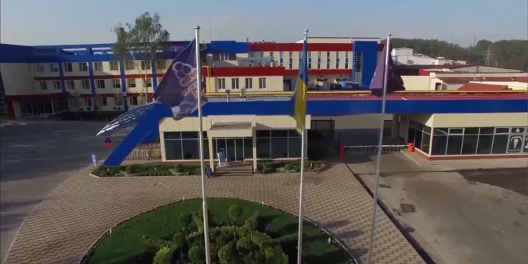 Склад найбільшого виробника морозива в Україні завода “Рудь” зруйнований внаслідок російської атаки — що відомо