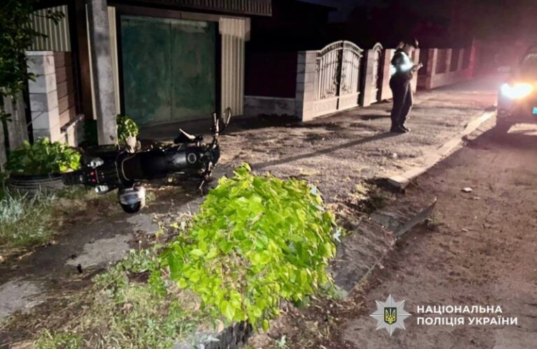 Звягельські поліцейські завершили розслідування ДТП, в якій тяжкі травми отримала пасажирка мотоцикла