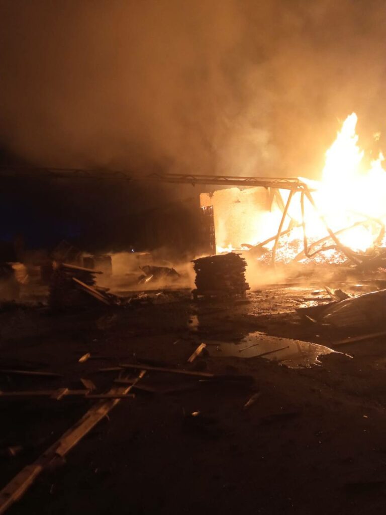 Ворог знову завдав удару по цивільних об’єктах на Житомирщині