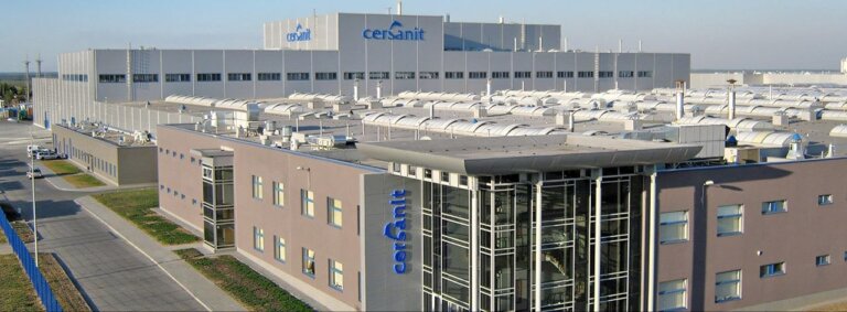 росіяни пошкодили завод Cersanit на Житомирщині — виробництво зупинили