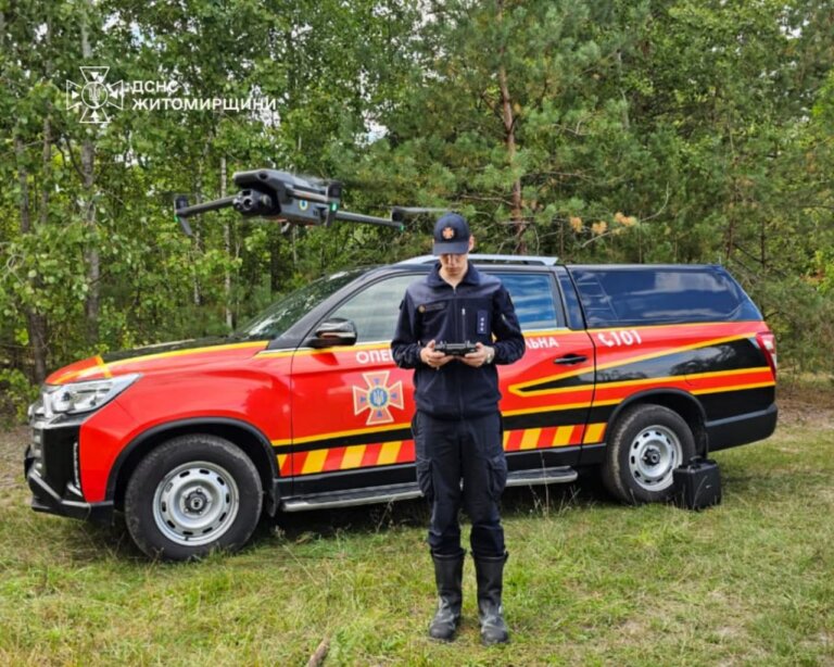 Уночі місцеві жителі знайшли чоловіка, який пішов до лісу по гриби та не повернувся