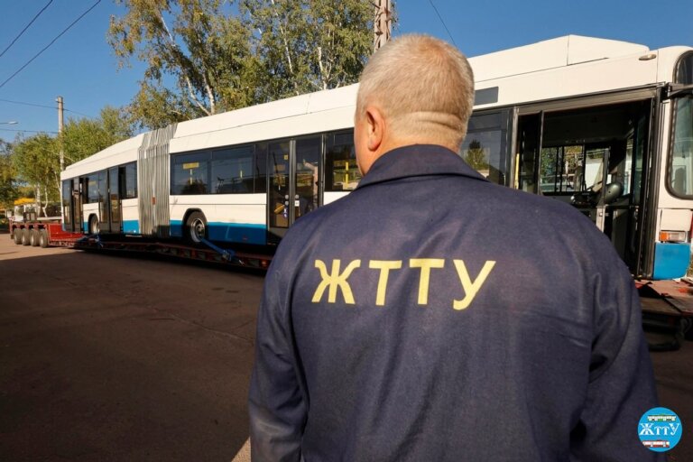 Ще два тролейбуси зі Швейцарії прибули до Житомира