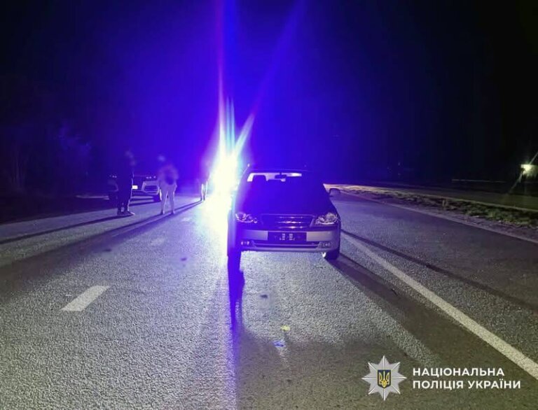 У Житомирському районі в ДТП травмовано пішохідку: поліція проводить розслідування